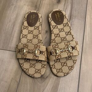 Gucci GG  Siaga Women's Slide Sandals